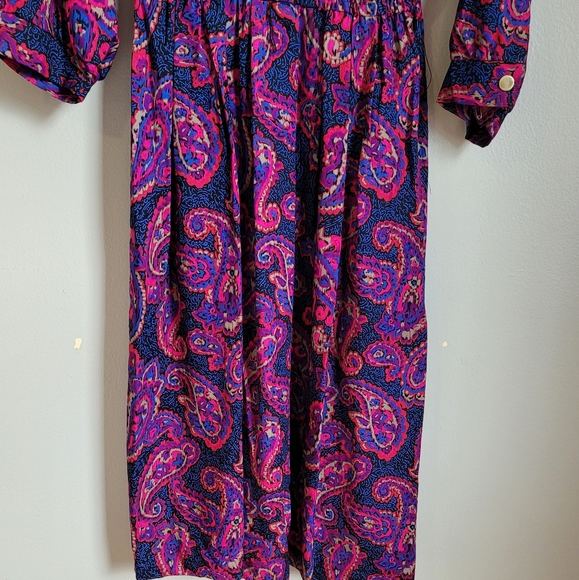 ❤️🩵💜Vintage Periwinkle Paisley Midi Dress - Picture 3 of 10